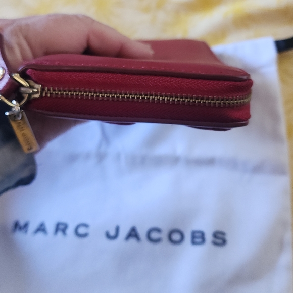 Marc Jacobs Women's Brick Color Wallet - Picture 3 of 8